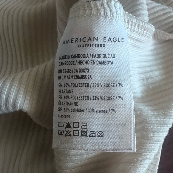 American Eagle Basic Adjustable Tank Top Size Medium Off White Cami - Picture 4 of 6
